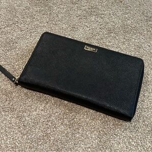 Kate Spade Large Black Zip Wallet
